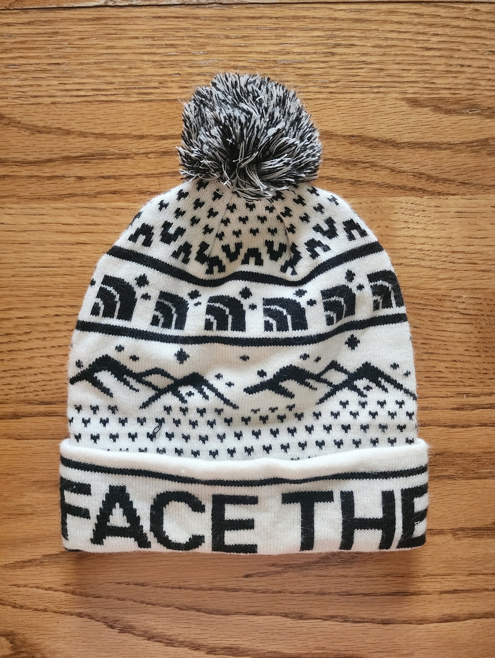 The North Face Unisex Cold Weather Outerwear Logo Beanie with PomPom One Size OS - Picture 4 of 8